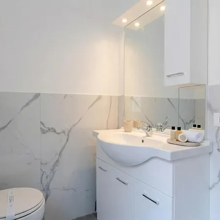 Heart Of Center Steps From Sea Ac Wifi Appartement *